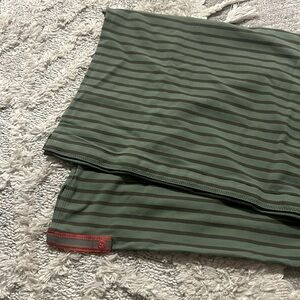 Lululemon Vinyasa Scarf NWT DEEN Deenie Stripe Desert Olive Fatigue Green Rulu